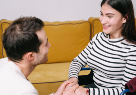 How to Maintain Boundaries While Getting to Know Someone Without Compromising Trust